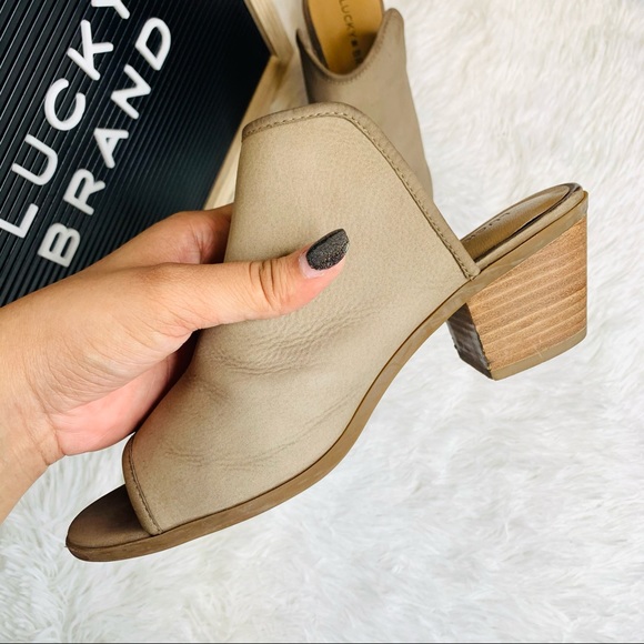 Lucky Brand Baldomero Slide Mules - Picture 4 of 7